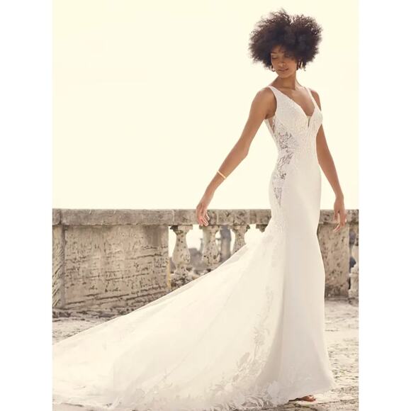 sottero and midgley alec lace mesh low back train wedding dress - Picture 12 of 12